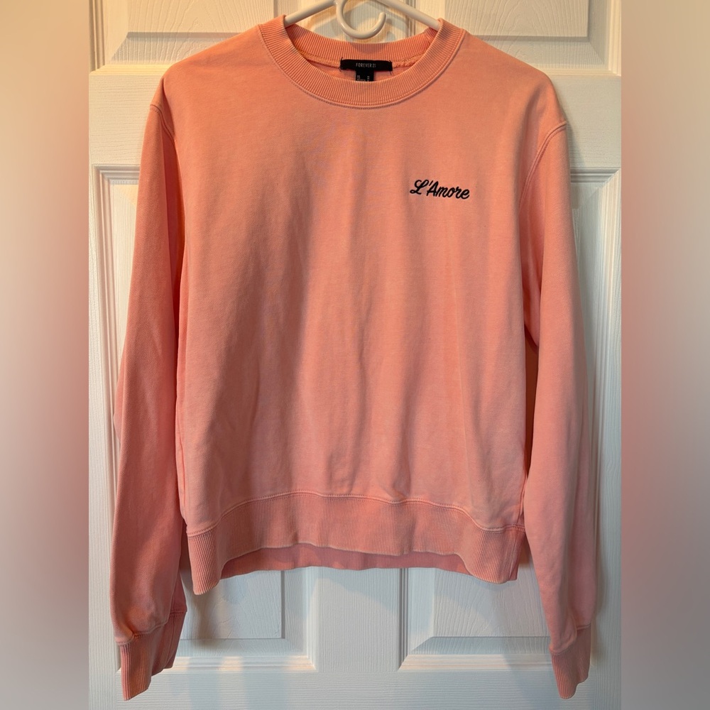 Forever 21 Flamingo Pink ‘L’Amore’ Printed Crewneck Sweatshirt (Size M)